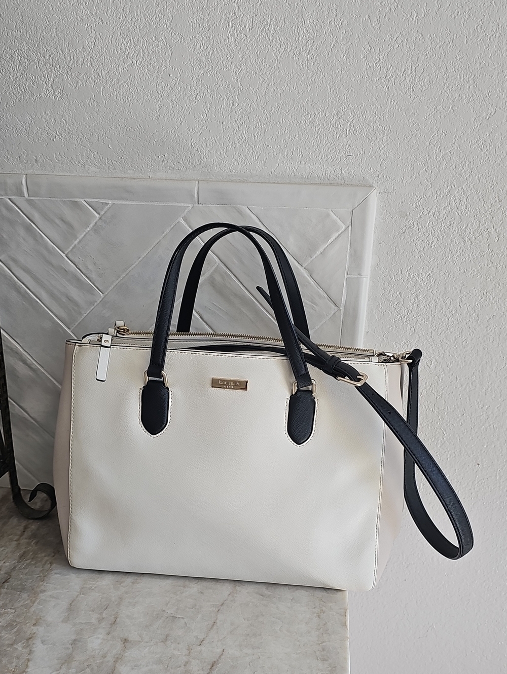 Kate Spade LeatherWhite and Black Structured Satchel